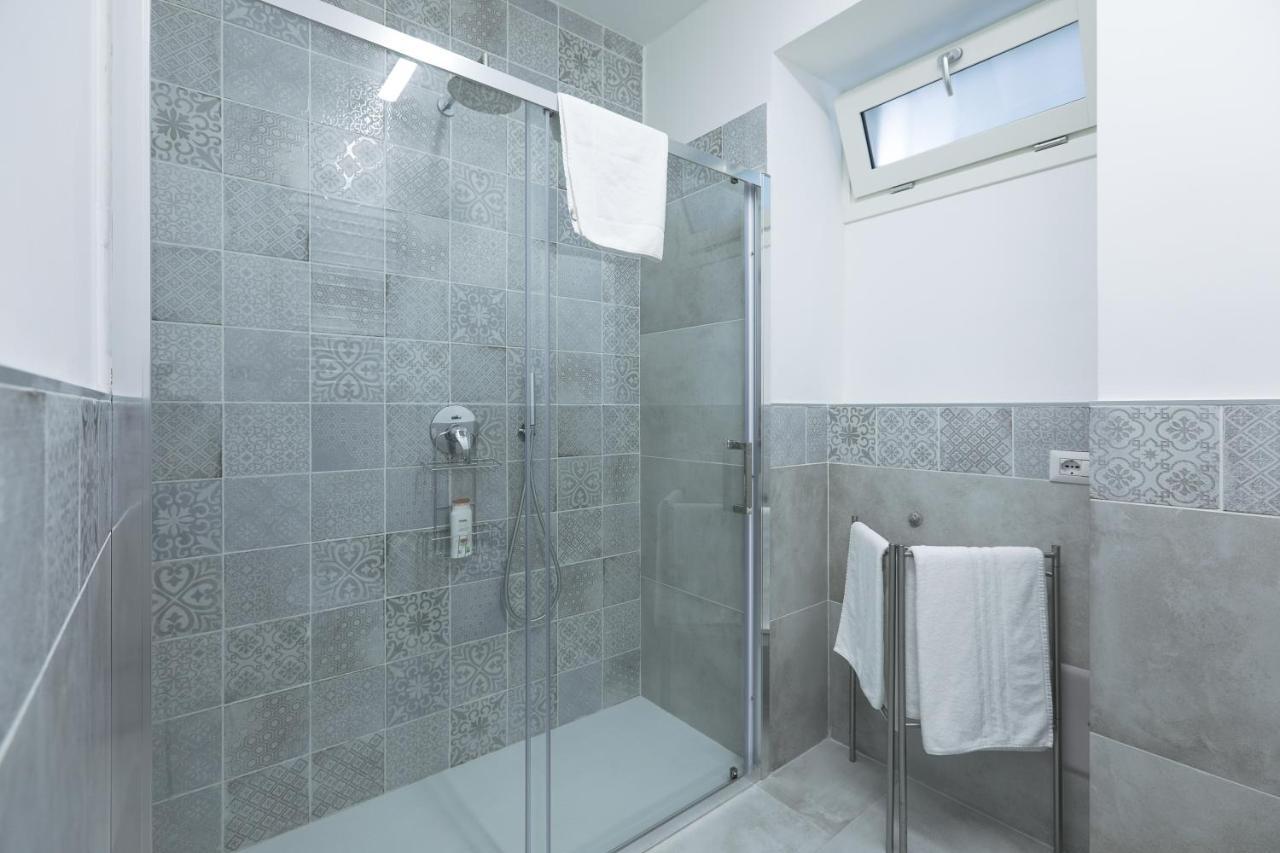 Blue Sapphire Como Cozy Flat In Center Of City公寓 外观 照片